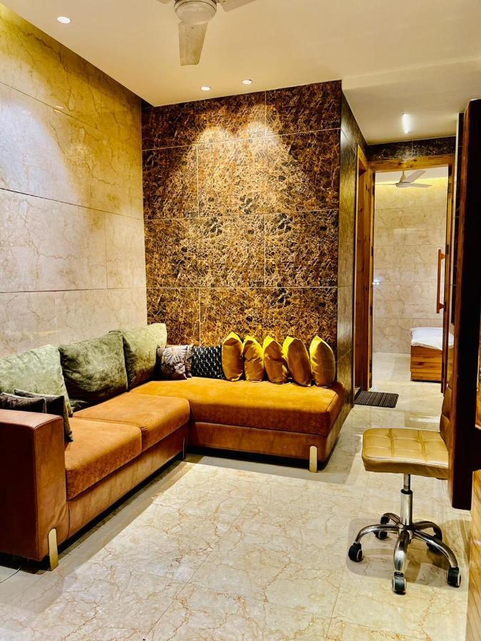 Divine Studios Rajouri Garden Nova Deli Exterior foto